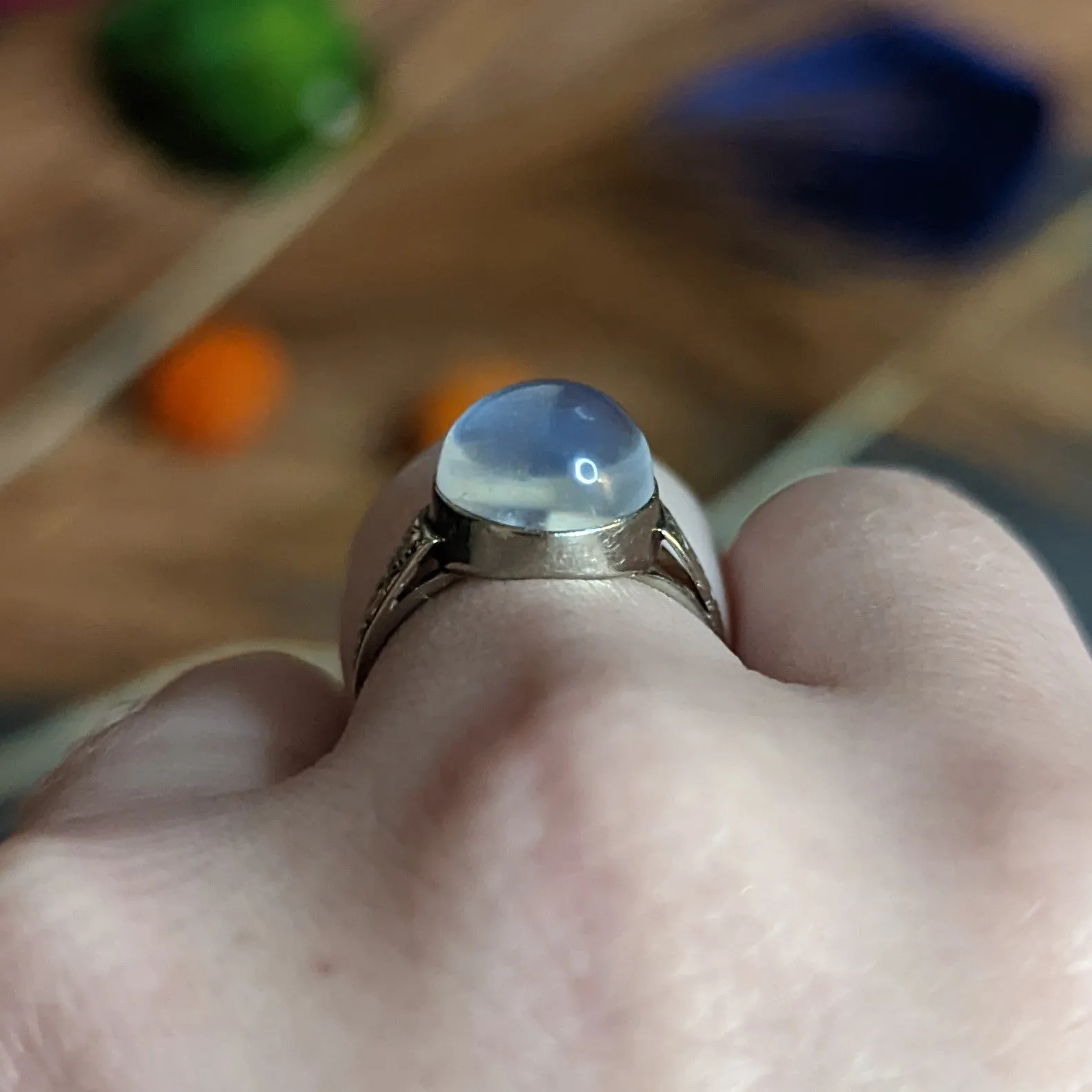 1920's Art Deco Moonstone 14 Karat White Gold Cabochon Ring