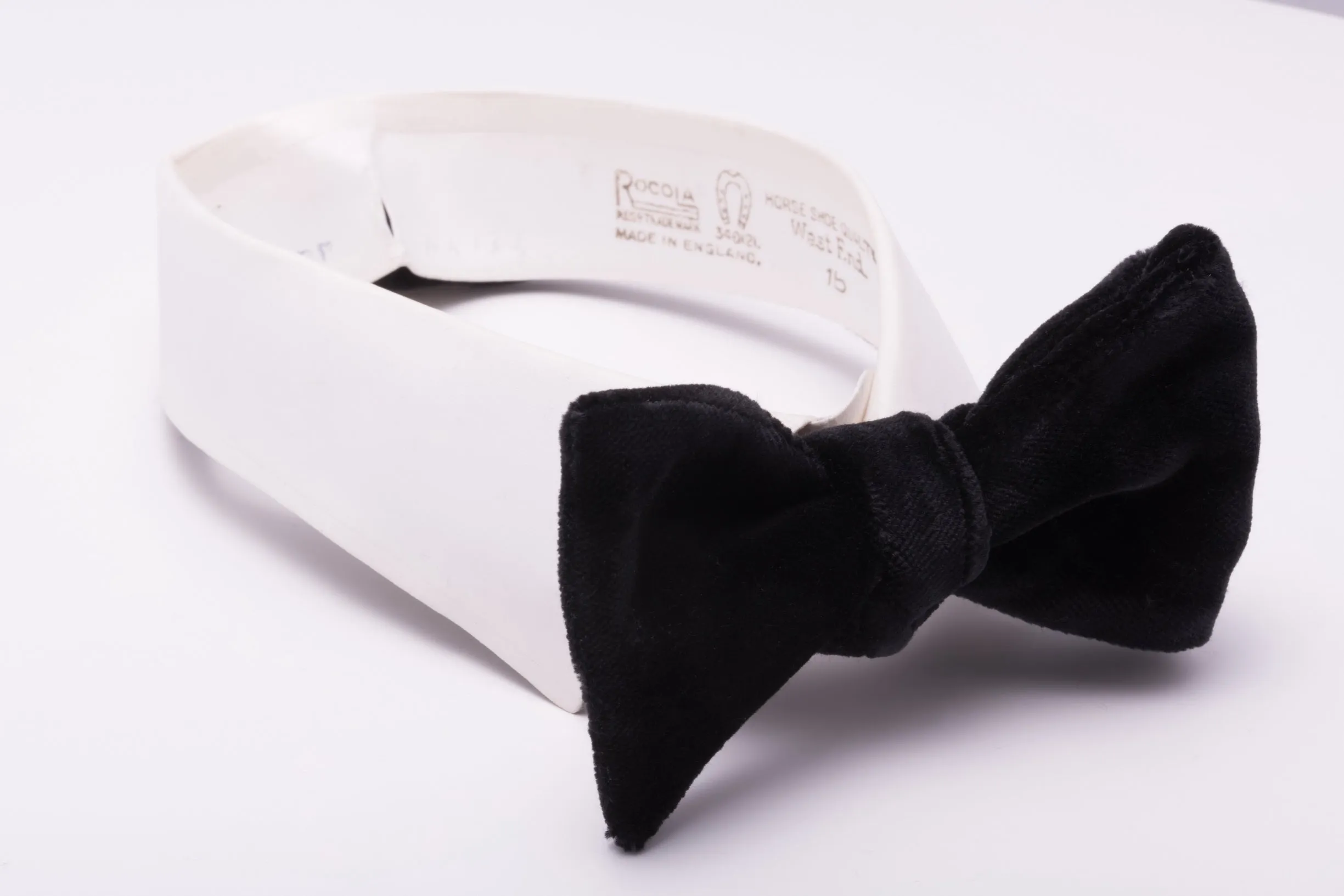 Black Single End Cotton Velvet Bow Tie